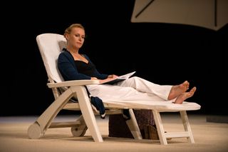 Paulina Holtz feet photo 3