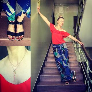 Paulina Holtz feet photo 1