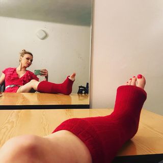Paulina Holtz feet photo 1
