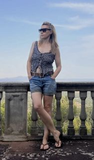 Paulina Holtz feet photo 4