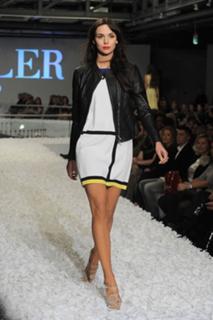 Paulina Krupinska feet photo thumbnail