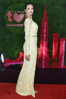 Paulina Krupinska feet photo thumbnail