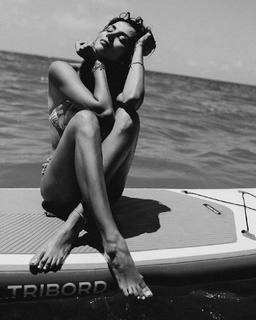 Paulina Krupinska feet photo thumbnail