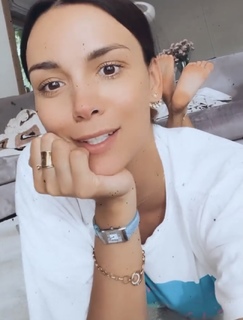 Paulina Krupinska feet photo thumbnail