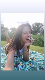 Paulina Krupinska feet photo thumbnail