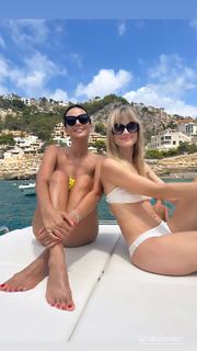 Paulina Krupinska feet photo thumbnail