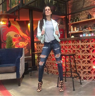 Paulina Mercado feet photo thumbnail