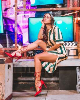 Paulina Mercado feet photo thumbnail