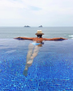 Paulina Mercado feet photo thumbnail