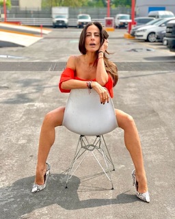 Paulina Mercado feet photo thumbnail