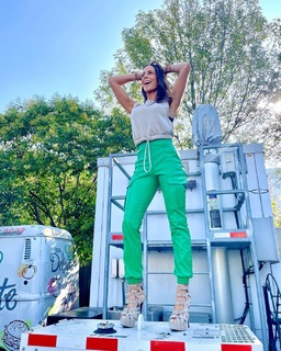 Paulina Mercado feet photo thumbnail