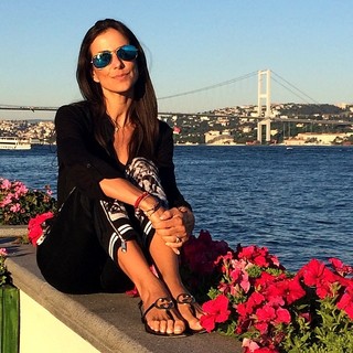 Paulina Mercado feet photo thumbnail