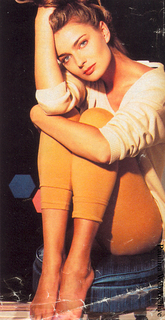 Paulina Porizkova feet photo thumbnail