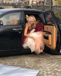 Paulina Porizkova feet photo thumbnail