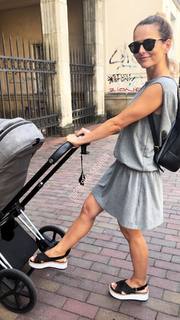 Paulina Sykut feet photo thumbnail