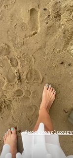 Paulina Sykut feet photo thumbnail