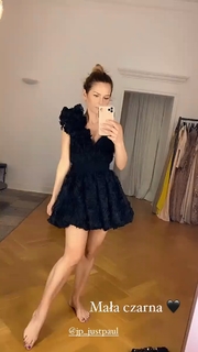 Paulina Sykut feet photo thumbnail