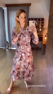 Paulina Sykut feet photo thumbnail