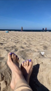 Paulina Sykut feet photo thumbnail