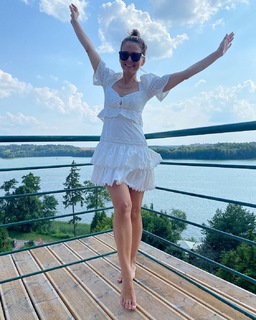 Paulina Sykut feet photo thumbnail