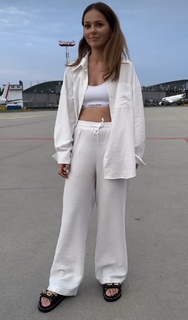 Paulina Sykut feet photo thumbnail