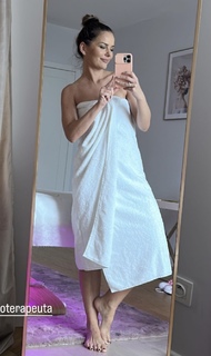 Paulina Sykut feet photo thumbnail