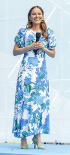 Paulina Sykut feet photo thumbnail