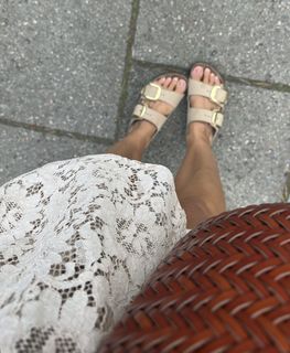 Paulina Sykut feet photo thumbnail