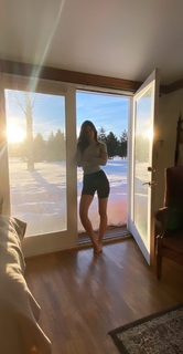 Paulina Vega feet photo 3