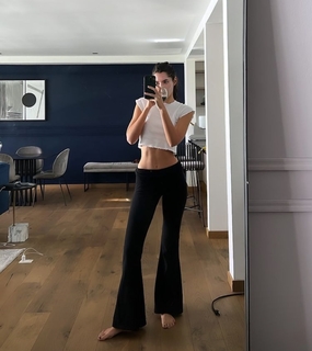 Paulina Vega feet photo 17