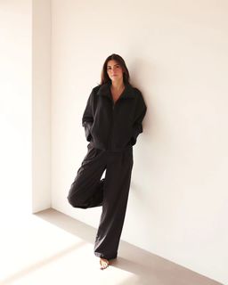 Paulina Vega feet photo 1