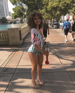 Pauline Brown feet photo 1