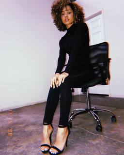 Pauline Brown feet photo 12