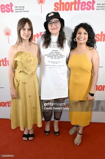 Pauline Chalamet feet photo 19