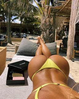 Pauline Tantot feet photo 18