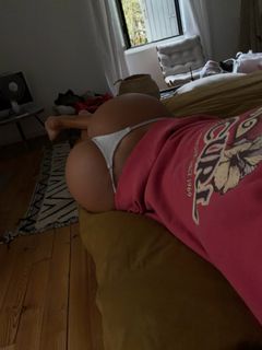 Pauline Tantot feet photo 11