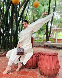 Pavitra Punia feet photo 15