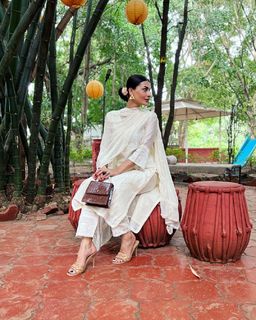 Pavitra Punia feet photo 13
