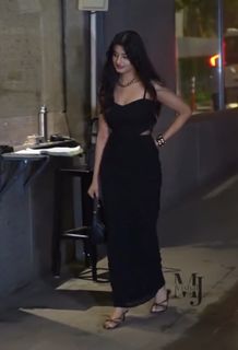 Payal Dhare feet photo 10