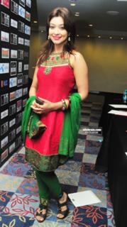 Payal Ghosh feet photo 3