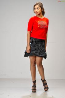 Payal Ghosh feet photo 1