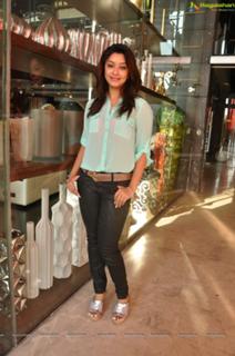 Payal Ghosh feet photo 19