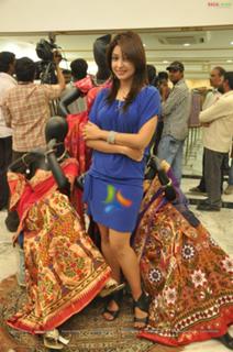 Payal Ghosh feet photo 16