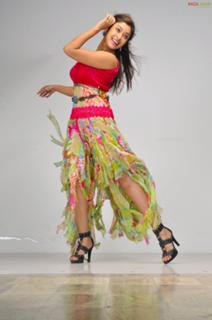 Payal Ghosh feet photo 9