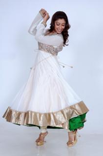 Payal Ghosh feet photo 9