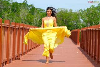 Payal Ghosh feet photo 4
