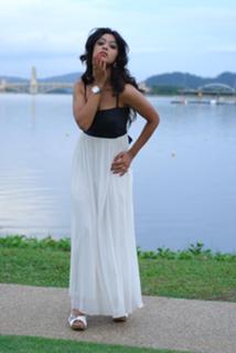 Payal Ghosh feet photo 14