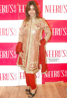 Payal Ghosh feet photo 7