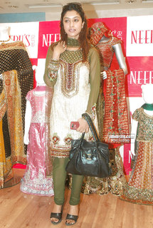 Payal Ghosh feet photo 4