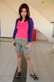 Payal Ghosh feet photo 8